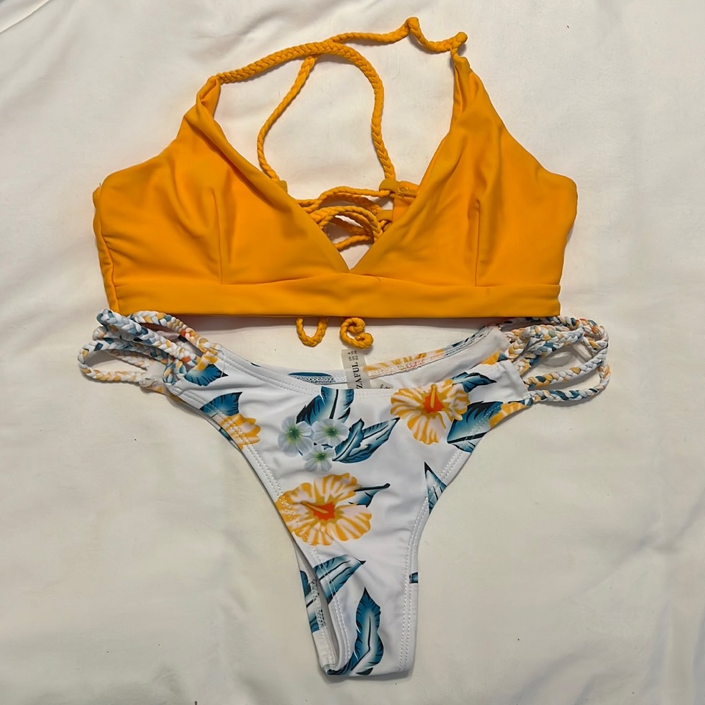 Floral print bikini